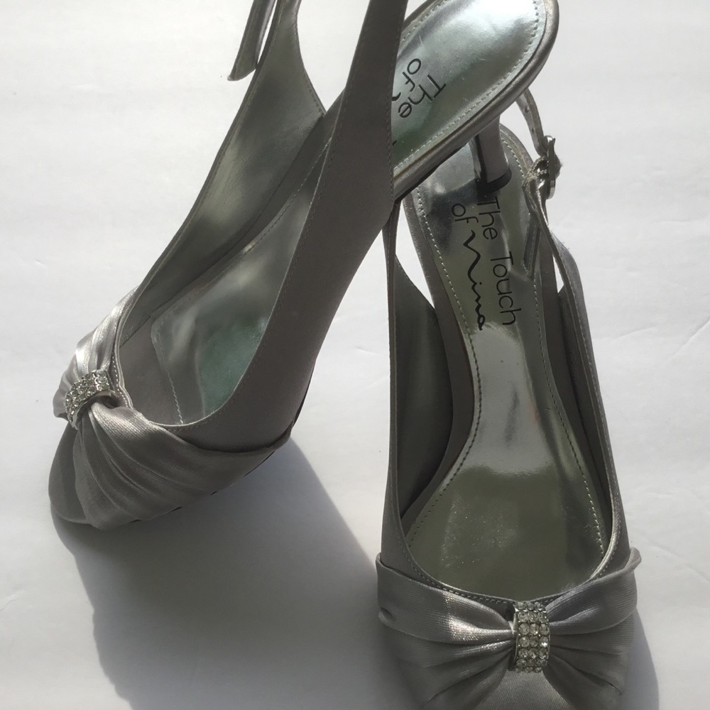 Touch of Nina Size 6.5 Silver sling back dress